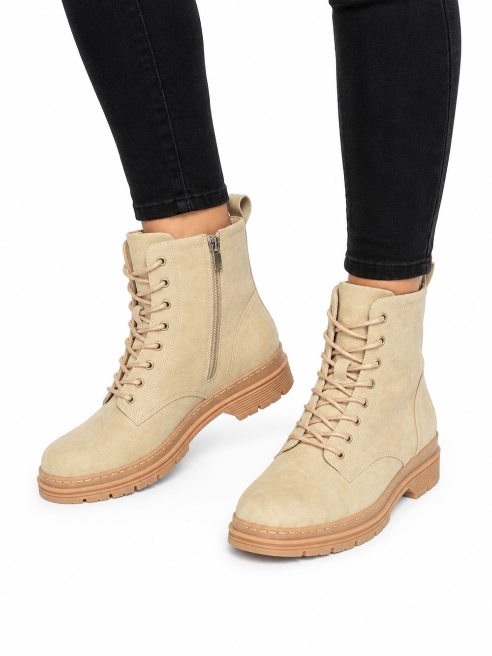B.O.C. By Born Lauper Combat boots natural nubuck women’s 8.5